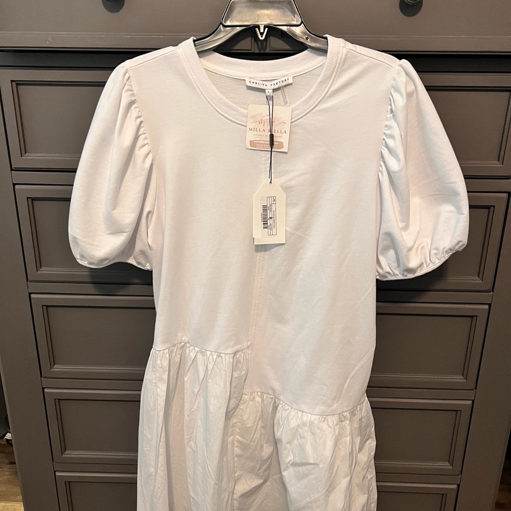 Cotten puffy dresss NWT